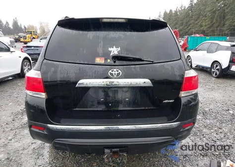 2012 Toyota Highlander Se V6 z USA, uszkodzony, nr VIN 5TDBK3EH5CS094445